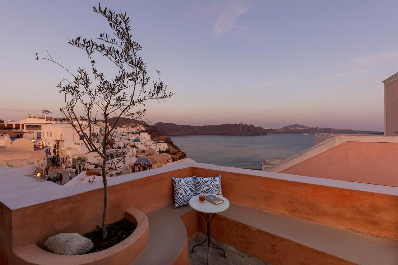 Villa Oasis Oia With Caldera View Екстер'єр фото