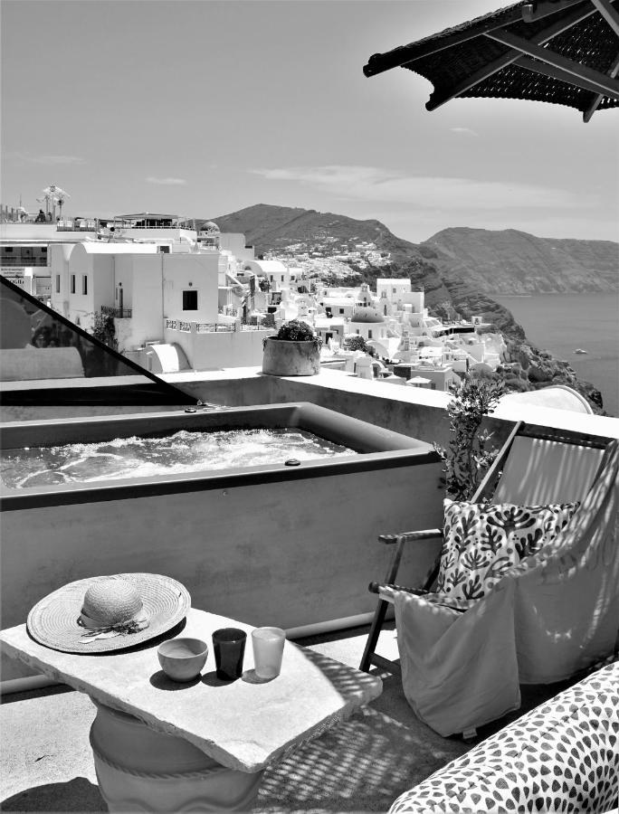 Villa Oasis Oia With Caldera View Екстер'єр фото